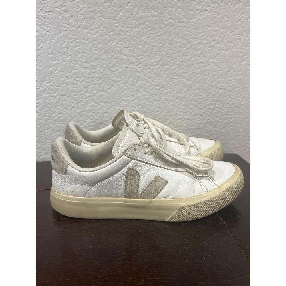 Veja Campo White  Natural Suede‎ women's size US 7 EUR 38